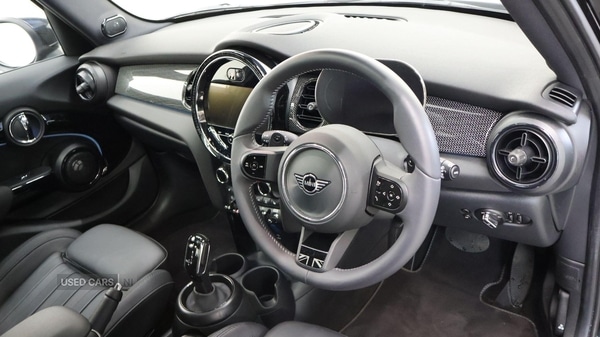 Used MINI Hatch 2023 for sale - 76840136: Photo 6