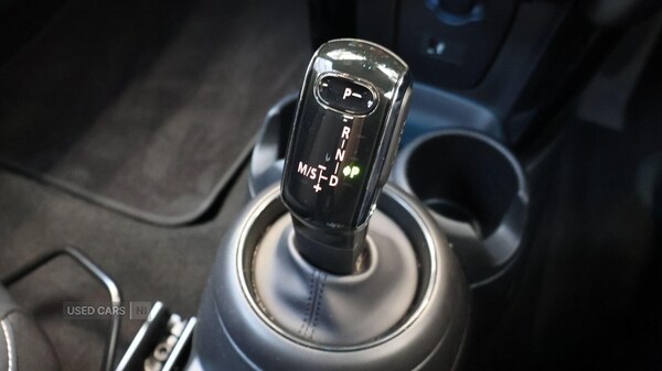 Used MINI Convertible 2023 for sale - 76458369: Photo 10