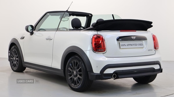 Used MINI Convertible 2023 for sale - 76458369: Photo 2
