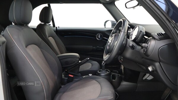 Used MINI Convertible 2023 for sale - 76458369: Photo 32