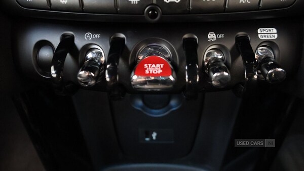 Used MINI Convertible 2023 for sale - 76458369: Photo 44