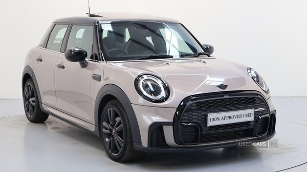 Used MINI Hatch 2021 for sale - 75459839: Photo 1