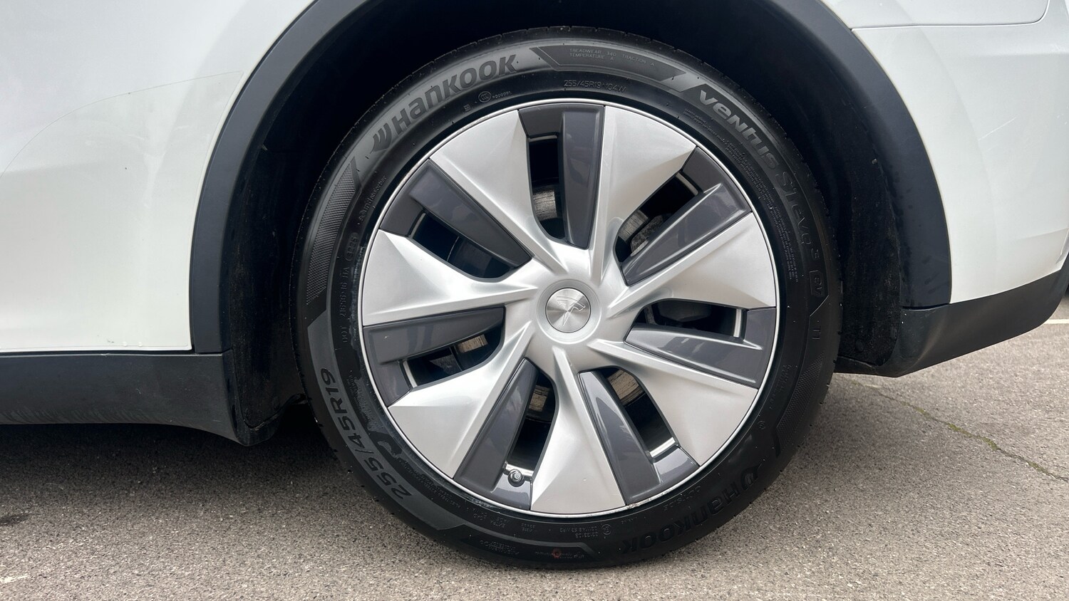 Used Tesla Model Y 2023 for sale - 78070275: Photo 18