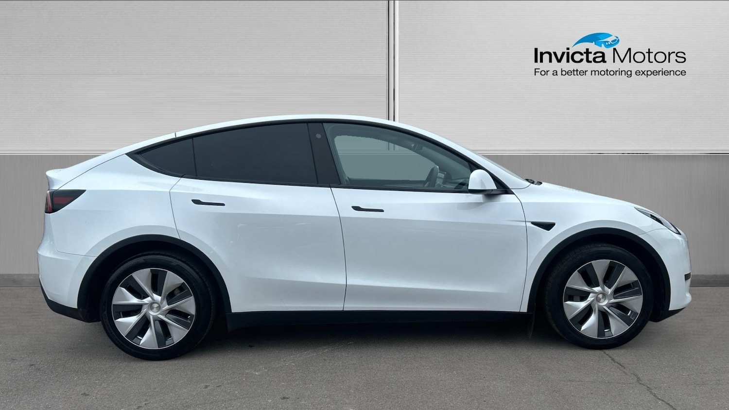 Used Tesla Model Y 2023 for sale - 78070275: Photo 2