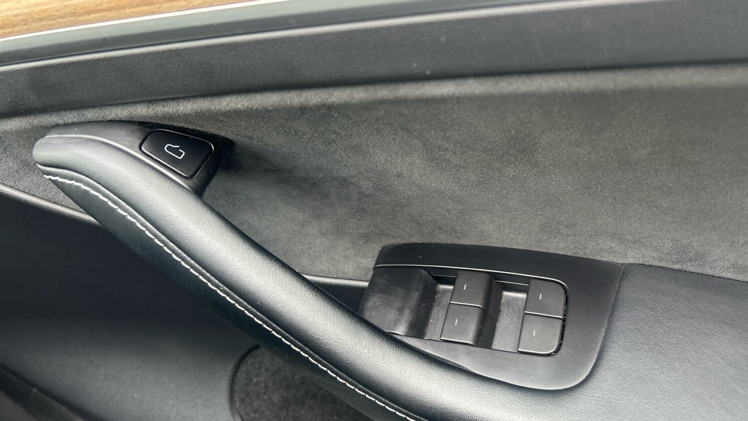 Used Tesla Model Y 2023 for sale - 78070275: Photo 24