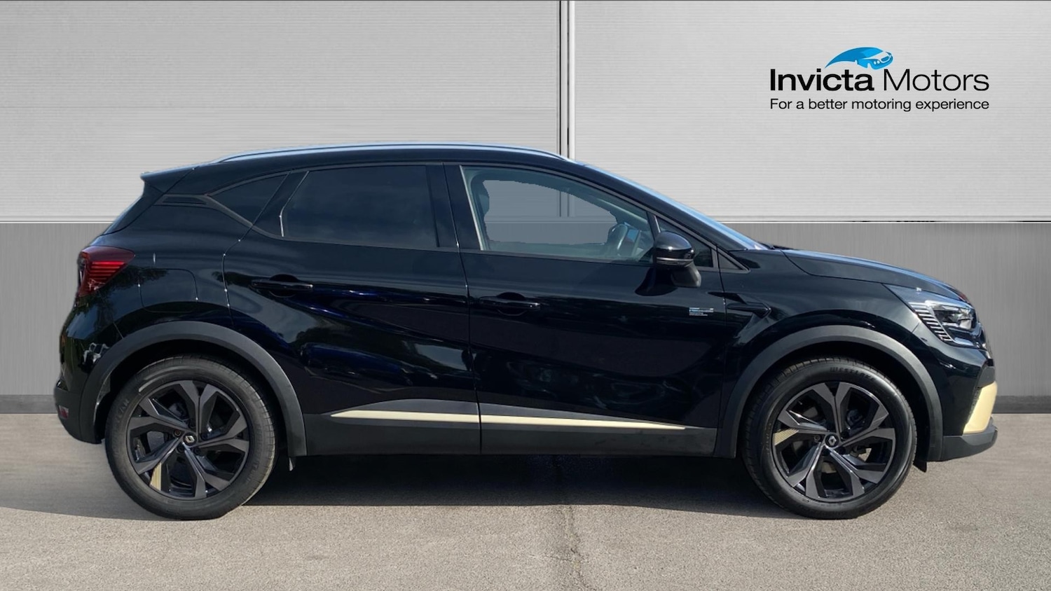 Used Renault Captur 2023 for sale - 75899025: Photo 2