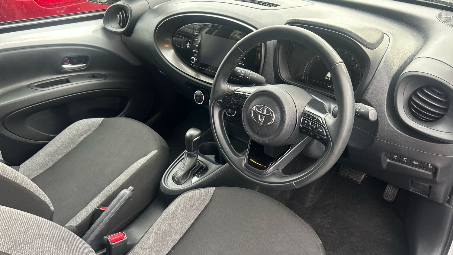 Used Toyota Aygo X 2022 for sale - 76951285: Photo 9
