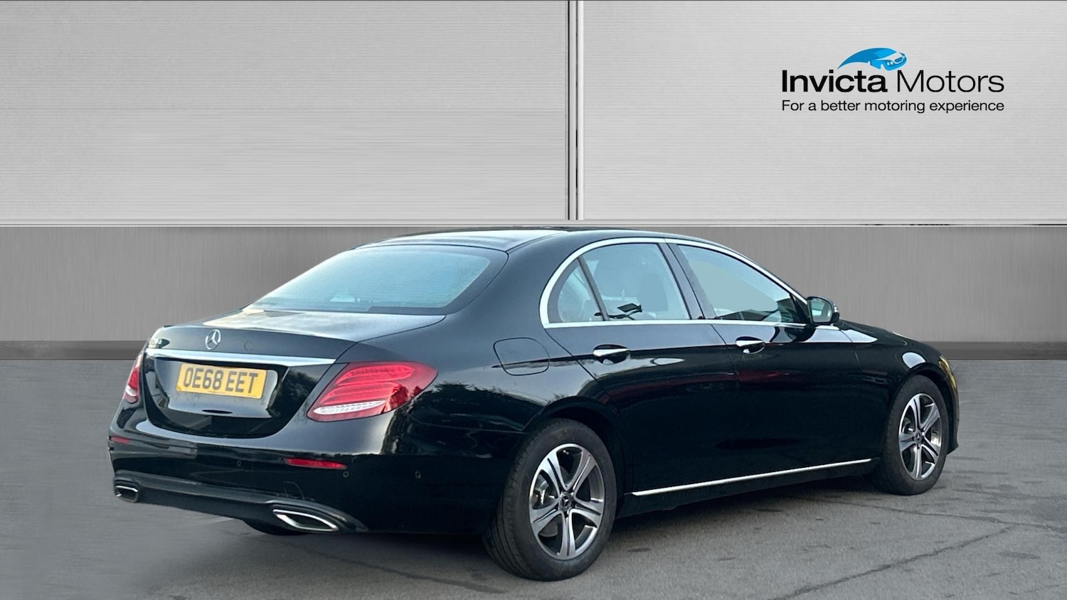 Used Mercedes-Benz E Class 2018 for sale - 77028176: Photo 3