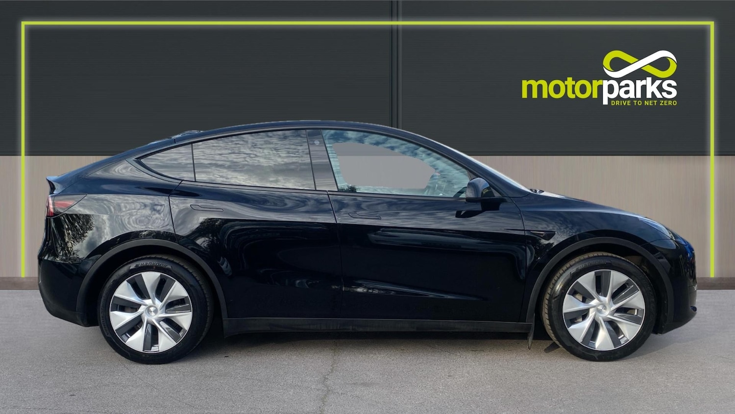 Used Tesla Model Y 2023 for sale - 76119592: Photo 2