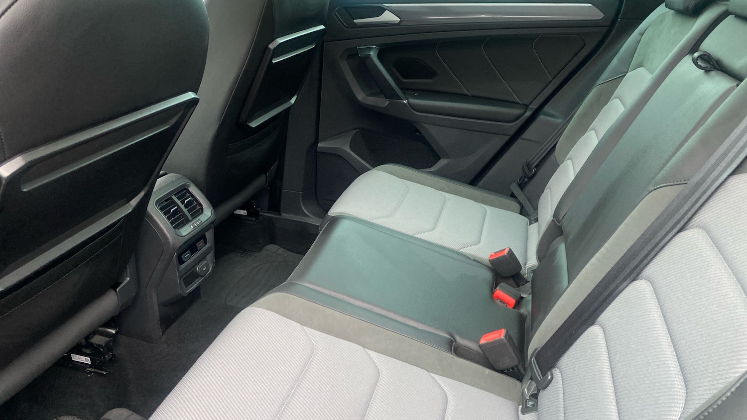 Used Volkswagen Tiguan 2017 for sale - 76211661: Photo 14