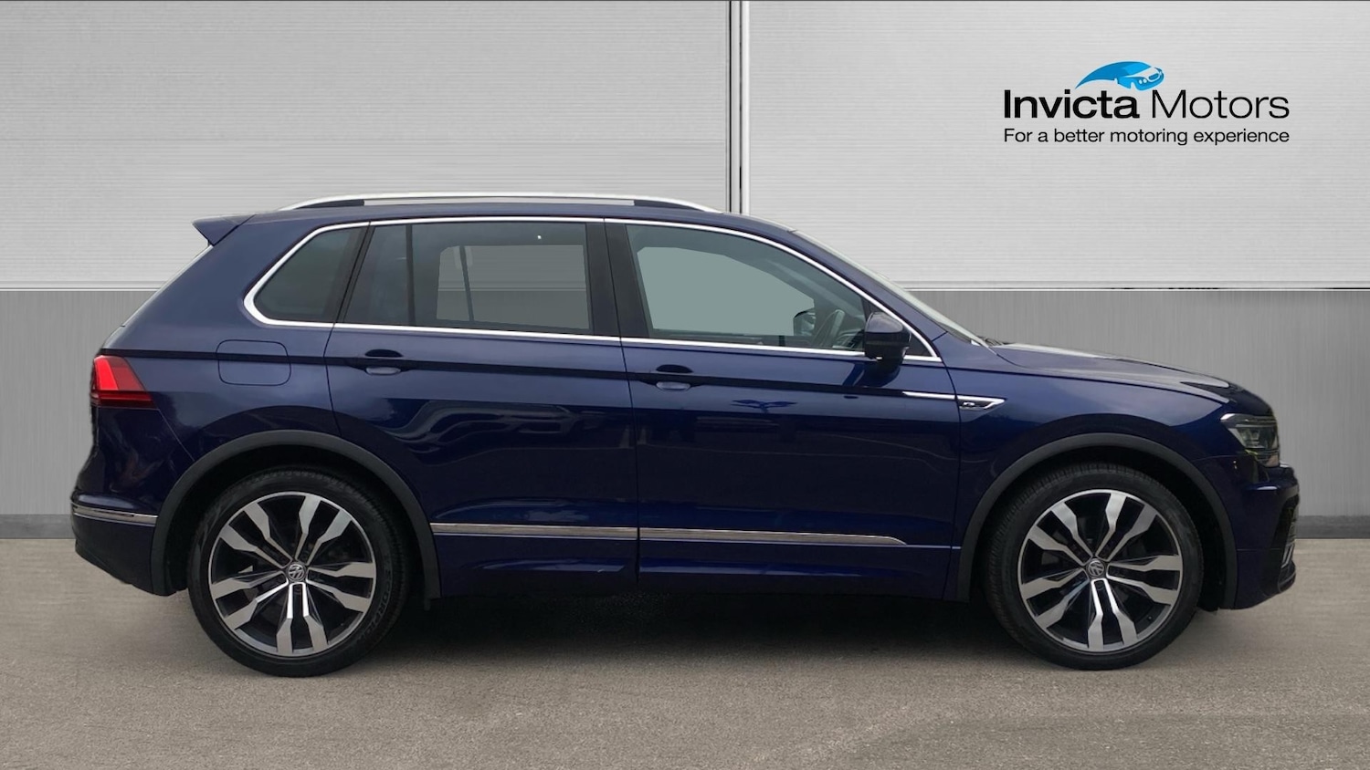 Used Volkswagen Tiguan 2017 for sale - 76211661: Photo 2