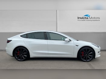 Used Tesla Model 3 2020 for sale - 76186952: Photo
