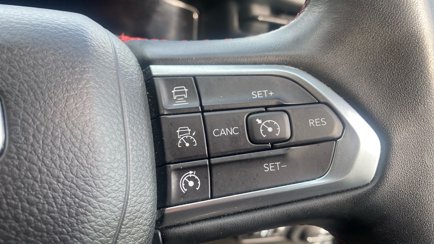 Used Jeep Compass 2023 for sale - 76257868: Photo 25