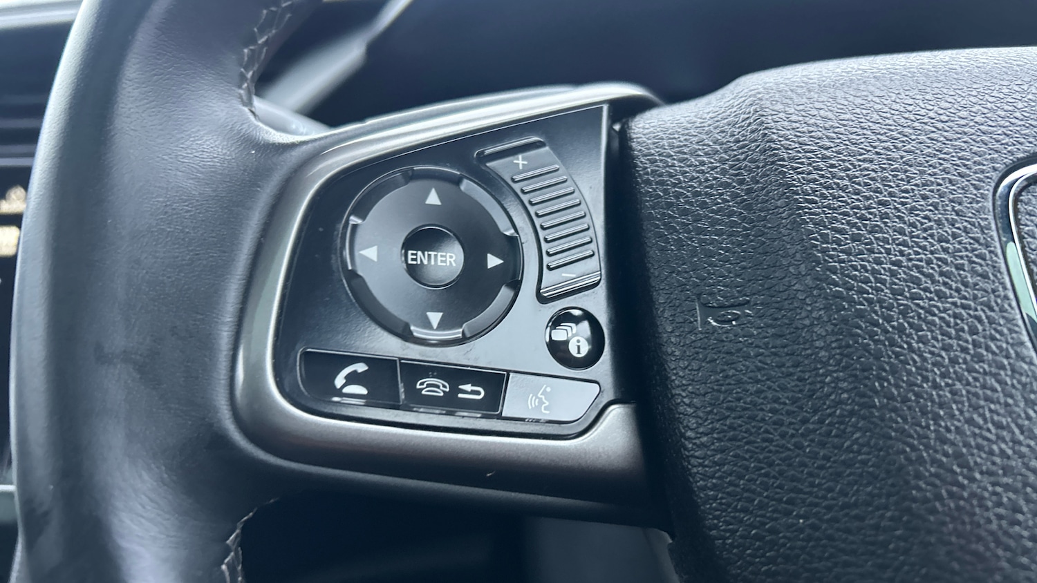 Used Honda Civic 2017 for sale - 77990398: Photo 22