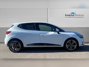 Used Renault Clio 2018 for sale - 76324901: Photo