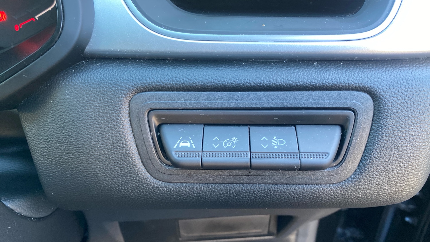 Used Renault Captur 2024 for sale - 76305220: Photo 24