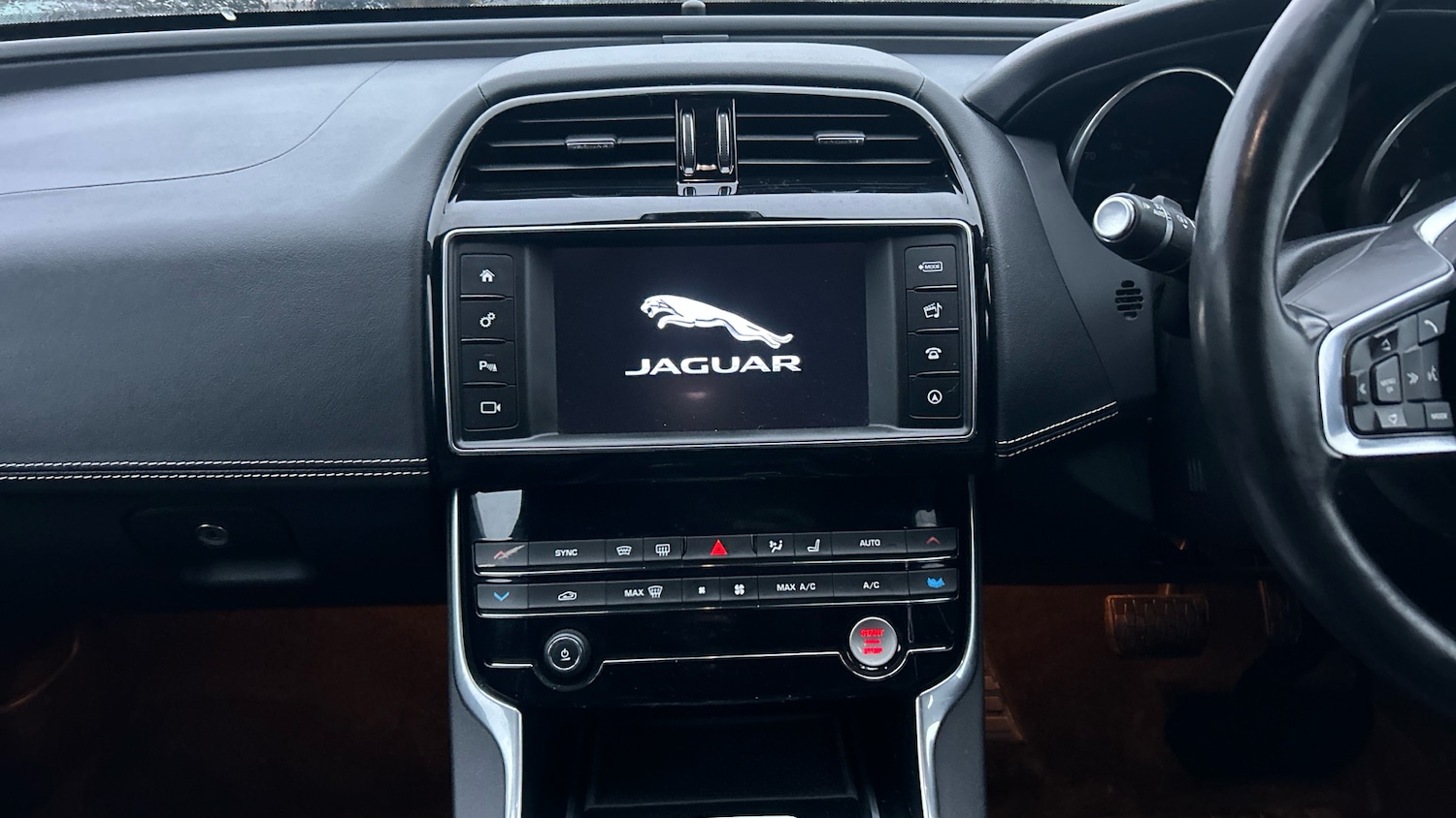 Used Jaguar XE 2018 for sale - 77522210: Photo 12