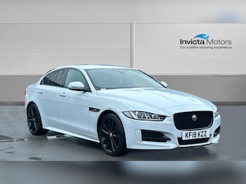 Used Jaguar XE 2018 for sale - 77522210: Photo