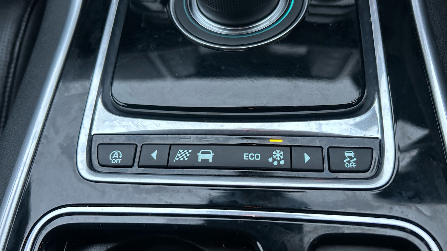 Used Jaguar XE 2018 for sale - 77522210: Photo 25