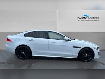 Used Jaguar XE 2018 for sale - 77522210: Photo