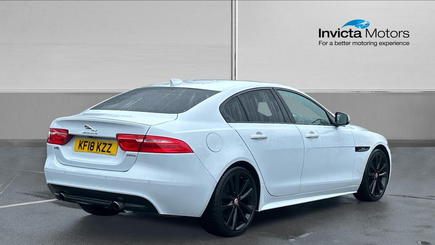 Used Jaguar XE 2018 for sale - 77522210: Photo 3