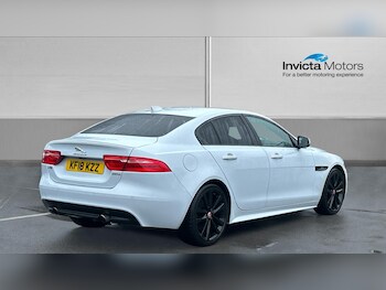 Used Jaguar XE 2018 for sale - 77522210: Photo