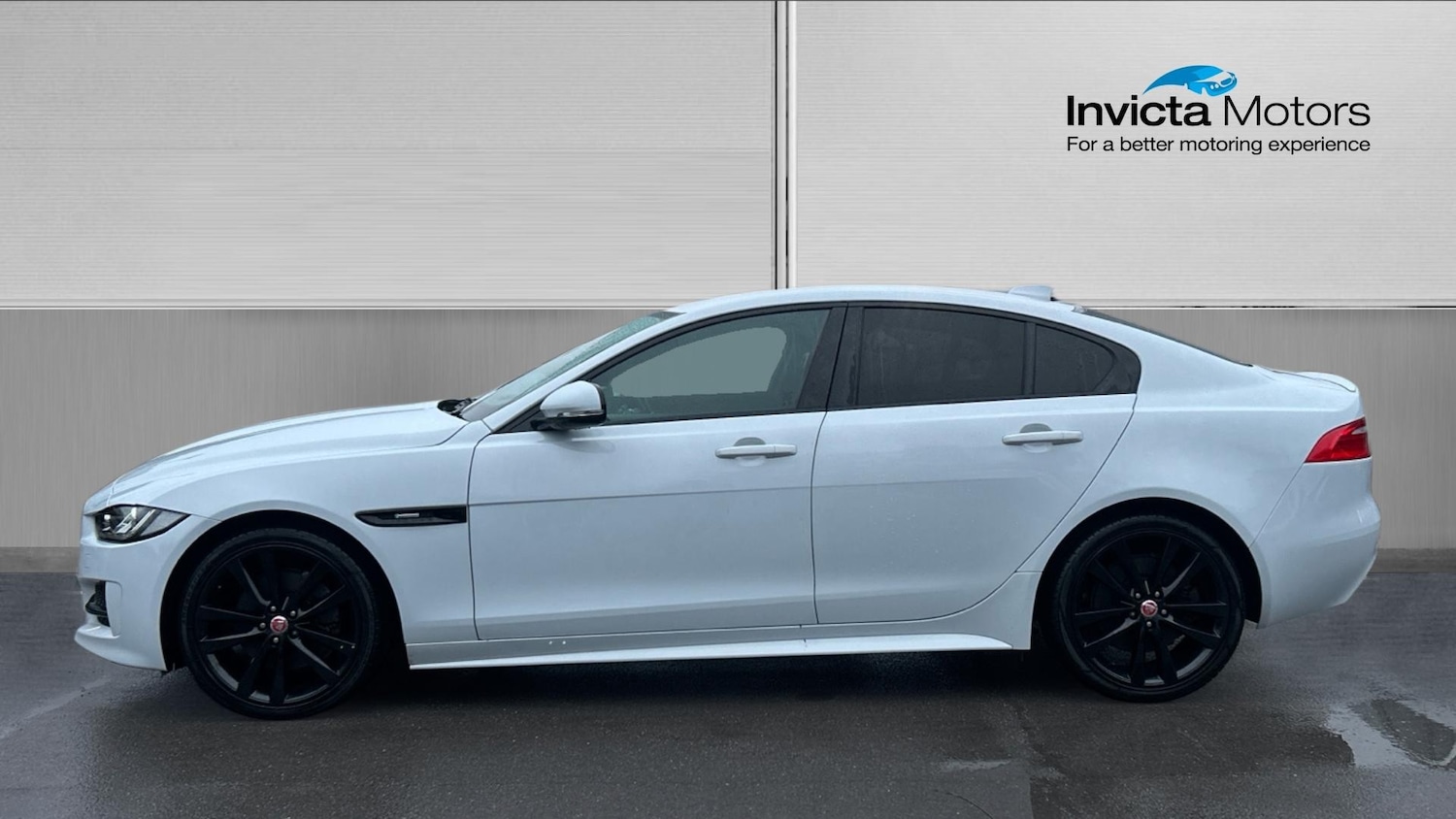 Used Jaguar XE 2018 for sale - 77522210: Photo 6
