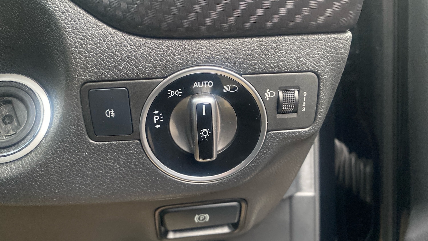 Used Mercedes-Benz A-Class 2017 for sale - 76211655: Photo 25