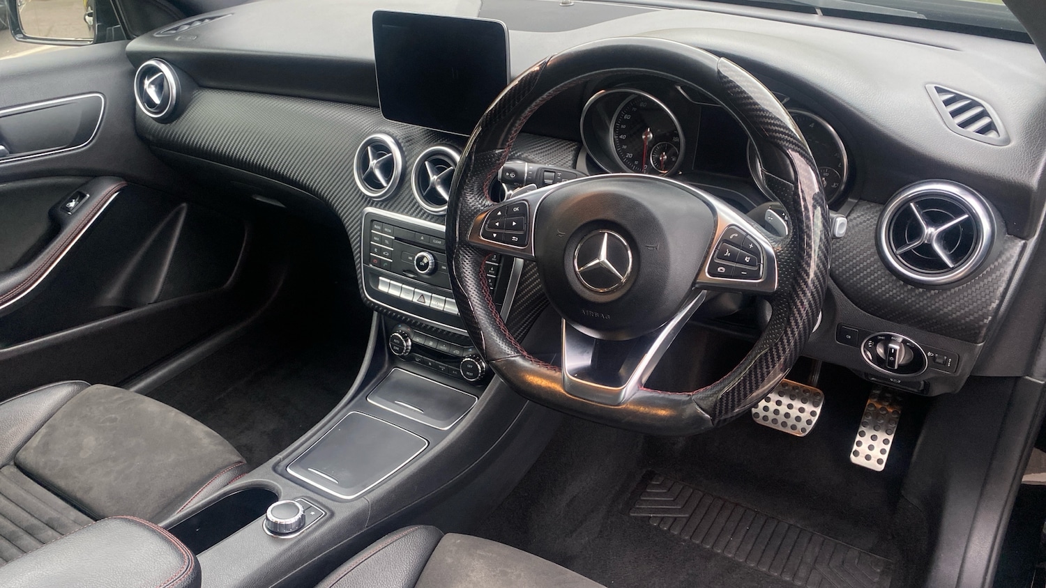 Used Mercedes-Benz A-Class 2017 for sale - 76211655: Photo 9