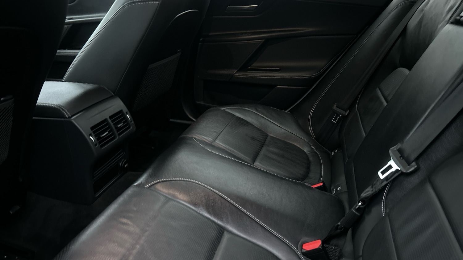 Used Jaguar XE 2018 for sale - 77038821: Photo 14