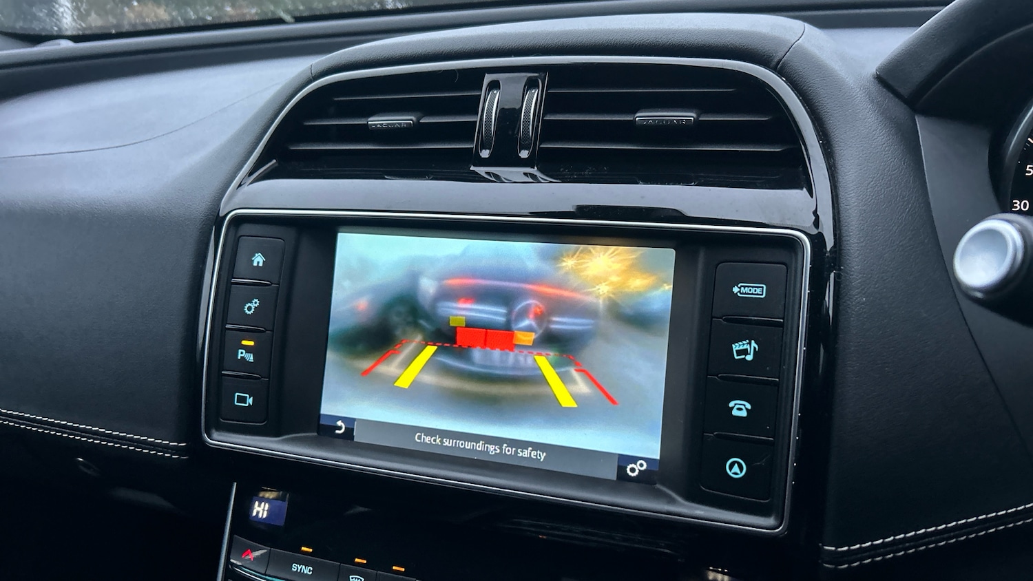 Used Jaguar XE 2018 for sale - 77038821: Photo 24