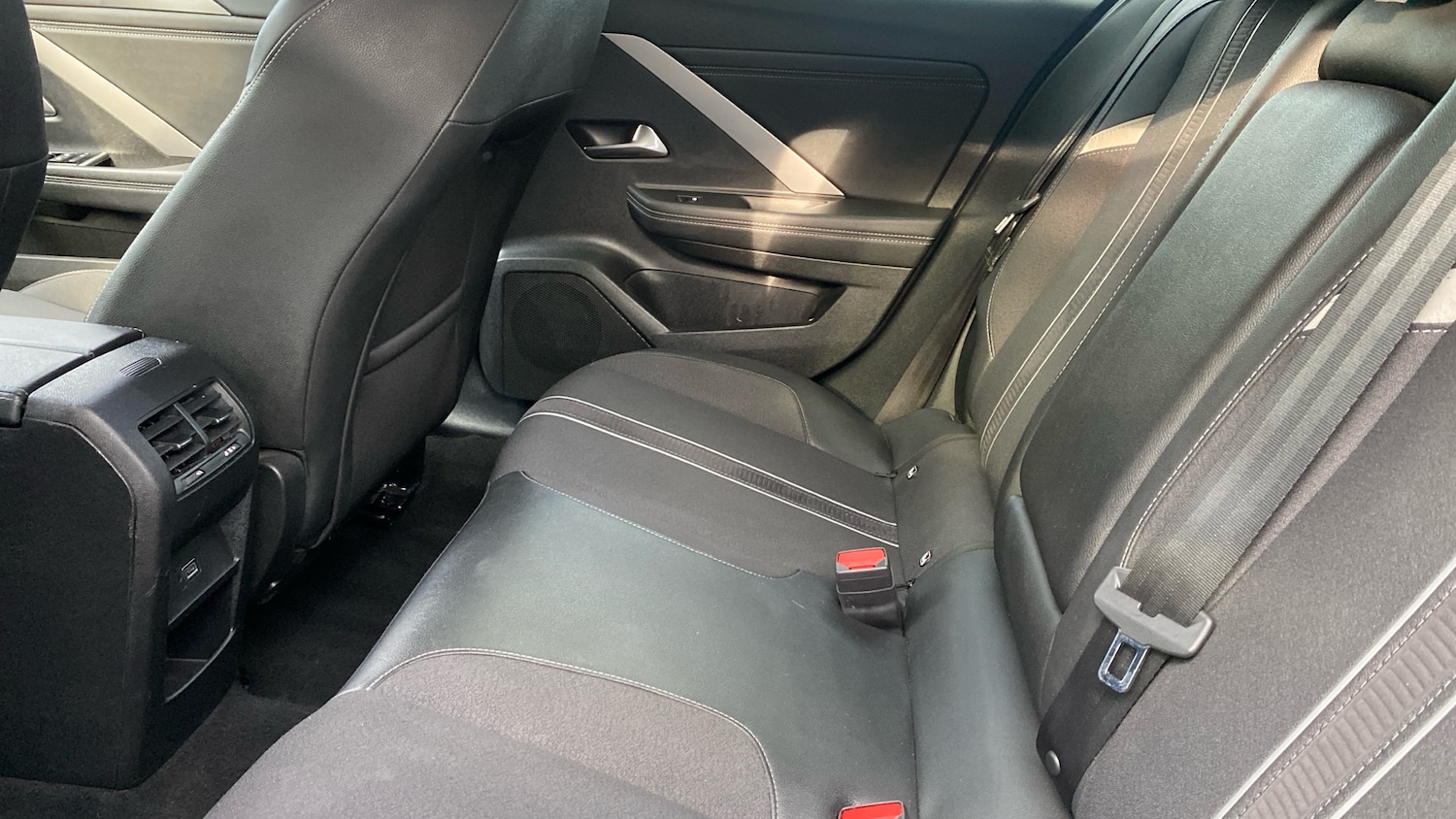 Used Vauxhall Astra 2024 for sale - 76257926: Photo 14