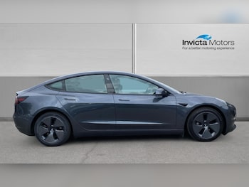 Used Tesla Model 3 2021 for sale - 75999382: Photo