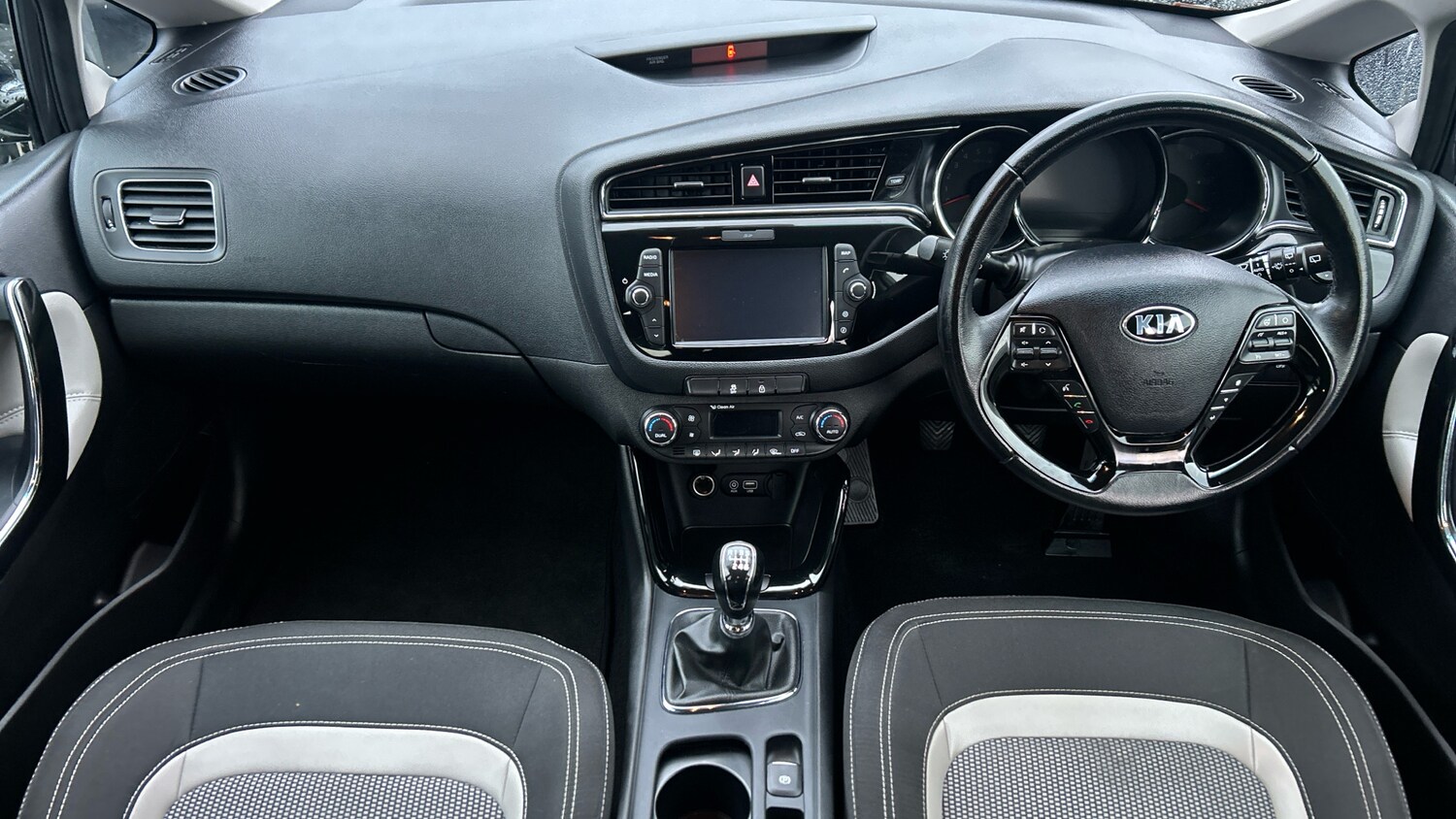 Used Kia Ceed 2017 for sale - 77522223: Photo 11