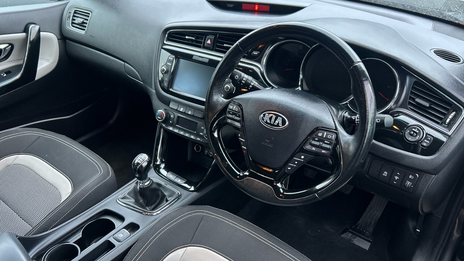 Used Kia Ceed 2017 for sale - 77522223: Photo 9