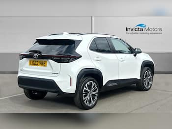 Used Toyota Yaris Cross 2023 for sale - 79552114: Photo