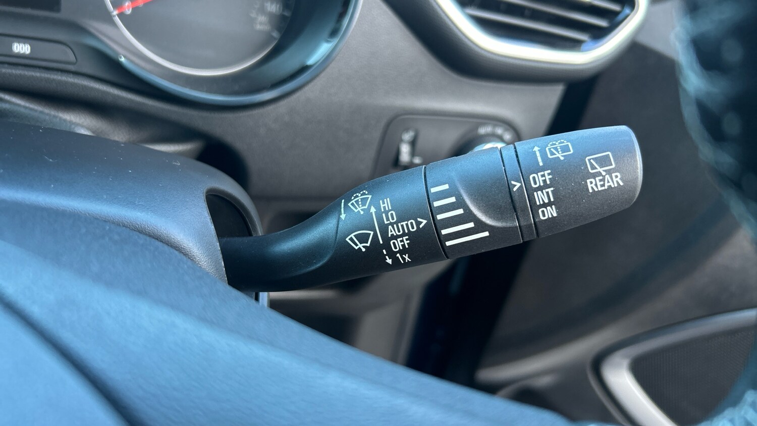 Used Vauxhall Crossland 2022 for sale - 77494631: Photo 25