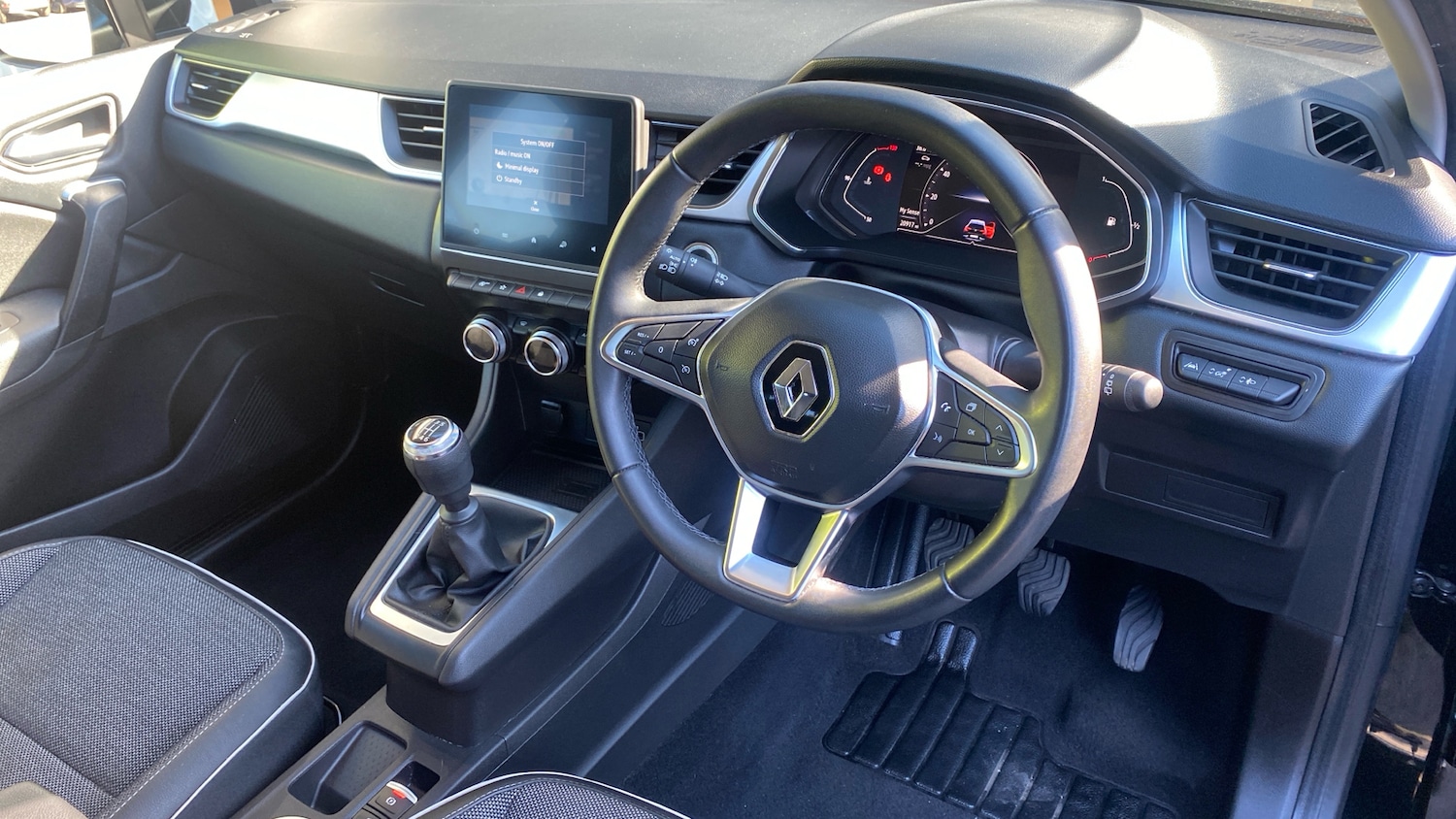 Used Renault Captur 2022 for sale - 76134377: Photo 9