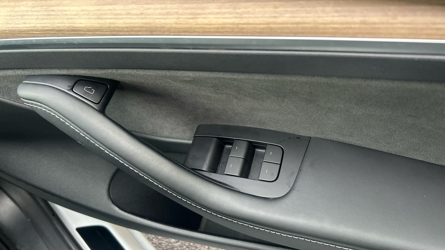 Used Tesla Model 3 2021 for sale - 77837117: Photo 24