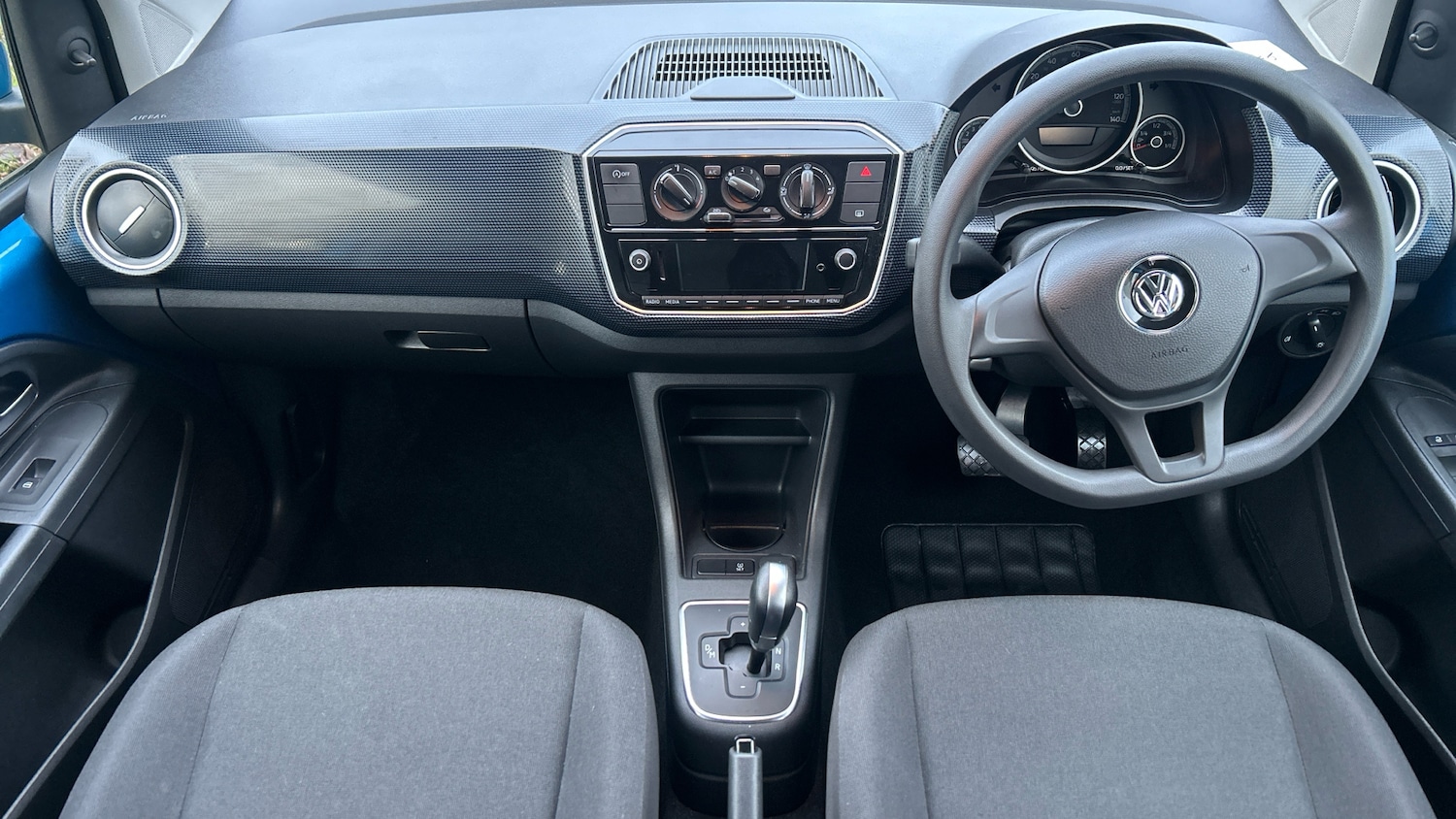 Used Volkswagen up! 2018 for sale - 77643517: Photo 11