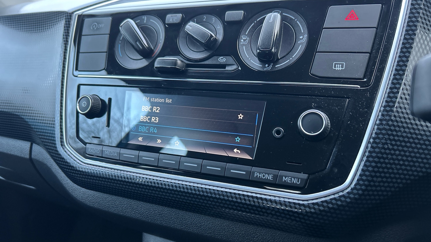 Used Volkswagen up! 2018 for sale - 77643517: Photo 24