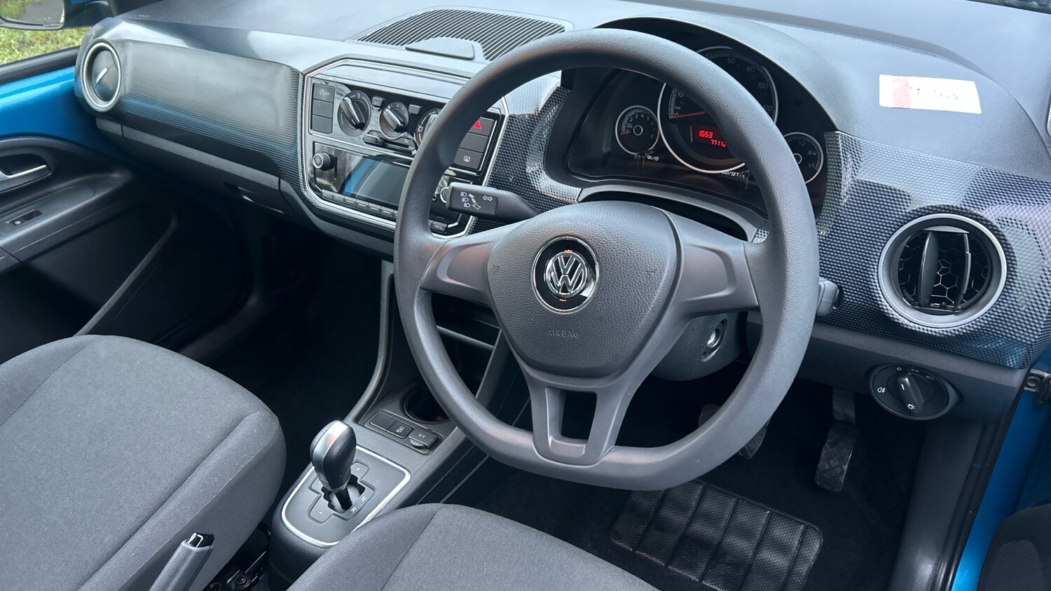 Used Volkswagen up! 2018 for sale - 77643517: Photo 9