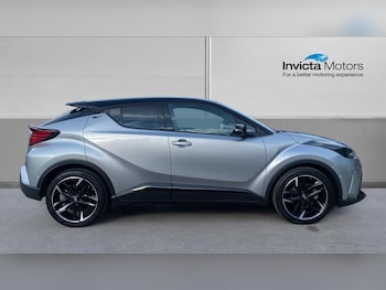 Used Toyota C-HR 2023 for sale - 76030170: Photo