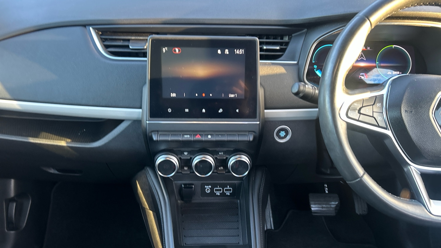 Used Renault Zoe 2021 for sale - 76784920: Photo 12