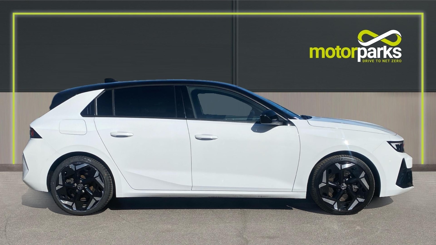 Used Vauxhall Astra 2023 for sale - 75938178: Photo 2