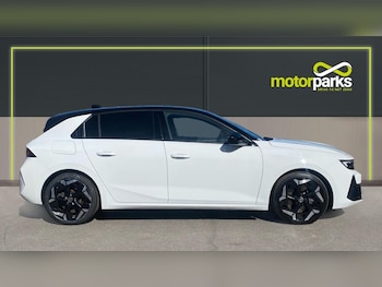 Used Vauxhall Astra 2023 for sale - 75938178: Photo 2