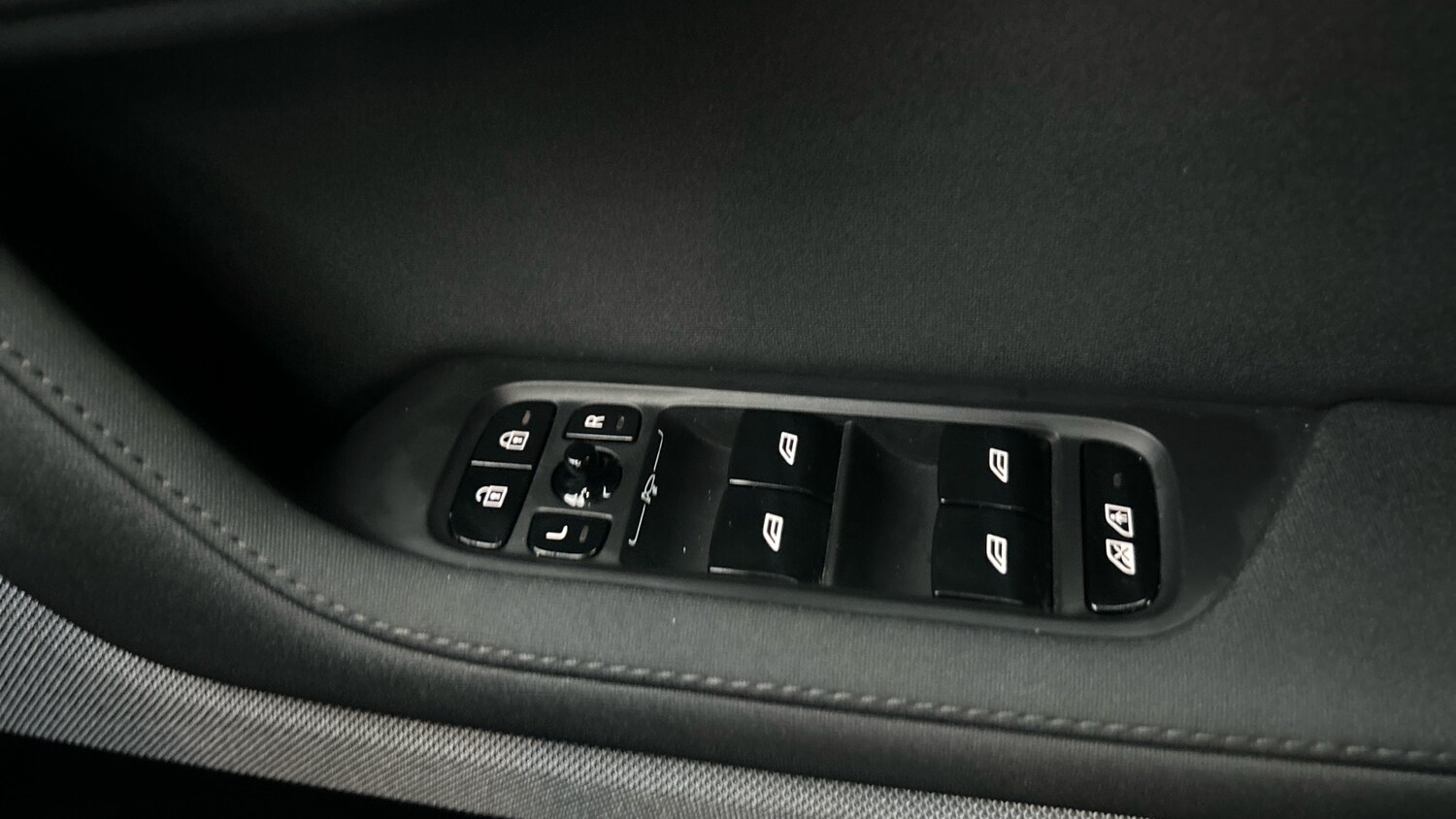 Used Polestar Polestar 2 2022 for sale - 76896847: Photo 25