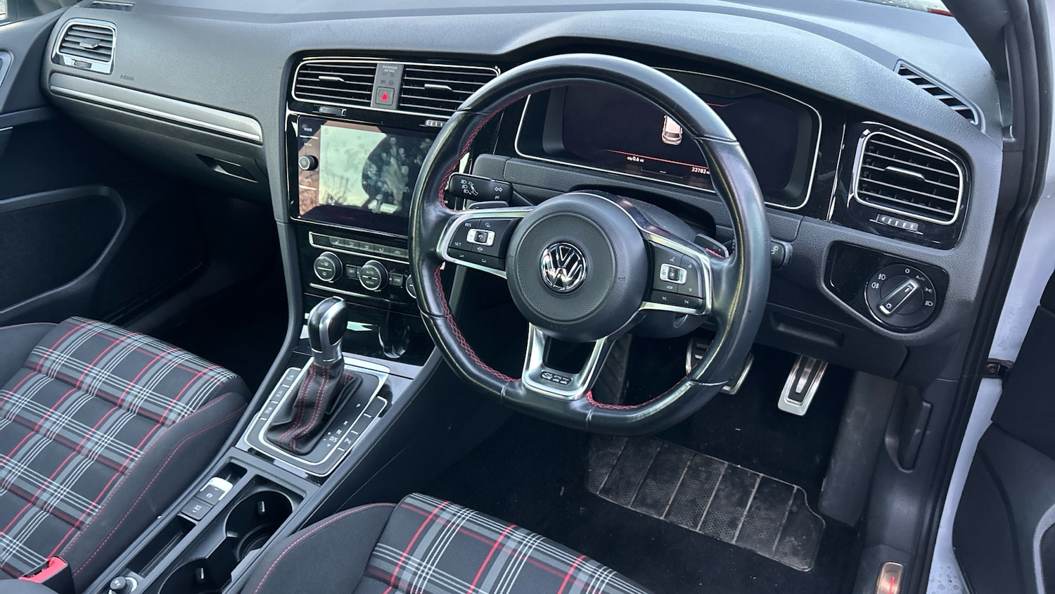 Used Volkswagen Golf 2020 for sale - 76924241: Photo 9