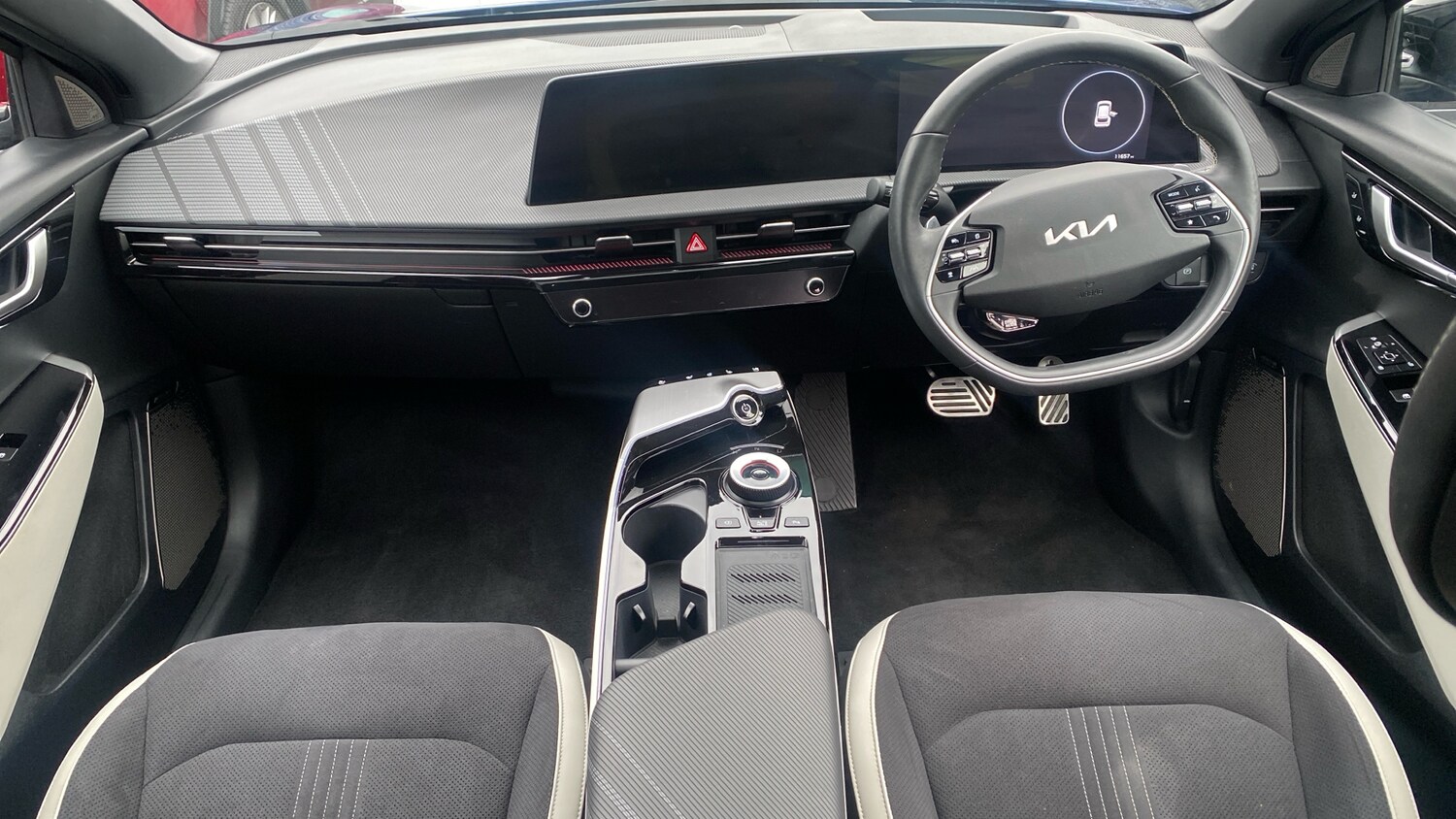 Used Kia EV6 2023 for sale - 76305204: Photo 11