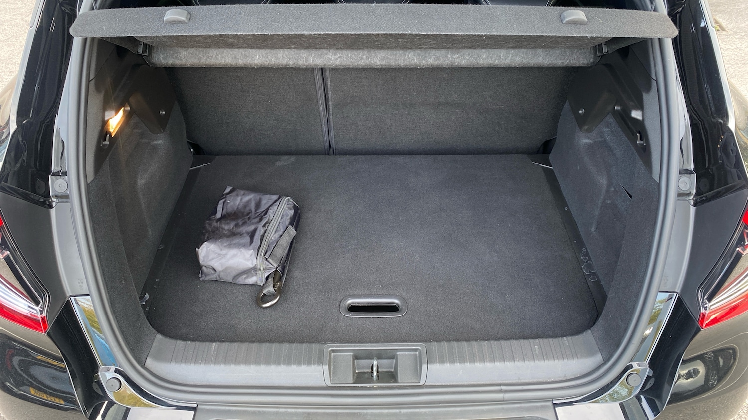 Used Renault Captur 2023 for sale - 76951263: Photo 15